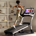 Commercial X32i treadmill